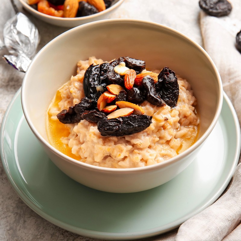 Yupik Roasted Unsalted Almonds, 2.2 lb (35.2 oz), Gluten-free, Kosher,