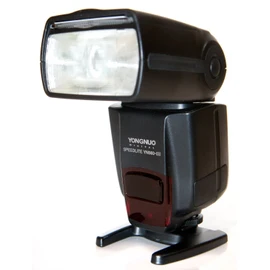 YONGNUO YN560-III-USA Speedlite Flash con Receptor Integrado de 2.4 GHz para Canon, Nikon, Pentax, Olympus, GN58, garantía de EE. UU. (Negro)