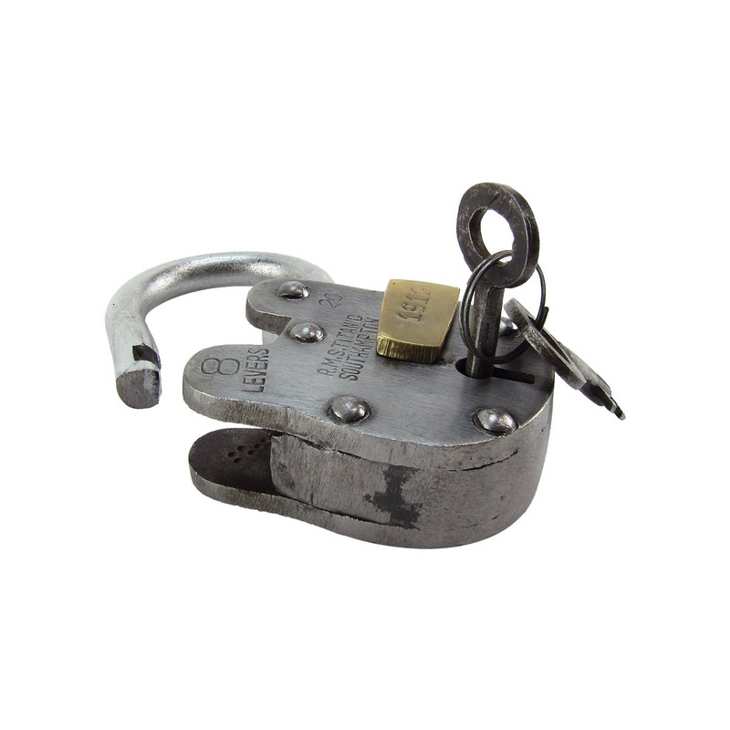 Large Metal 1912 RMS Titanic Model Padlock