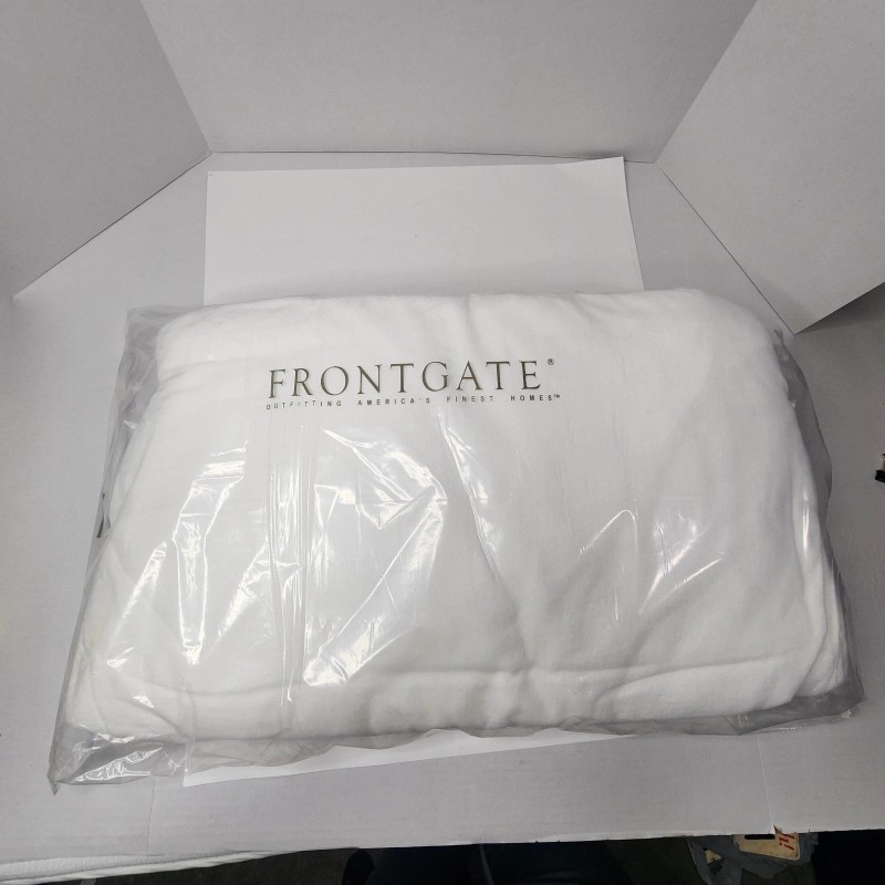 Frontgate Newport 83" X 31" White Cushioned Velour Chaise Lounge