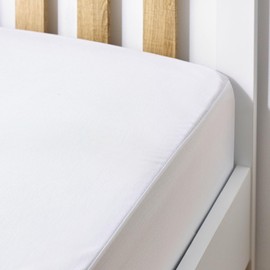 Hippychick Cotton Fitted Mattress Protector, 100 Percent Waterproof, Anti Allergy, Machine Washable, Pure Brushed Cotton, White, 70 x 140 cm, Fits Cot Bed