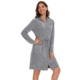Mnamo Elegant women's bathrobe with hood and zip, made of terry cloth, short and light, gray