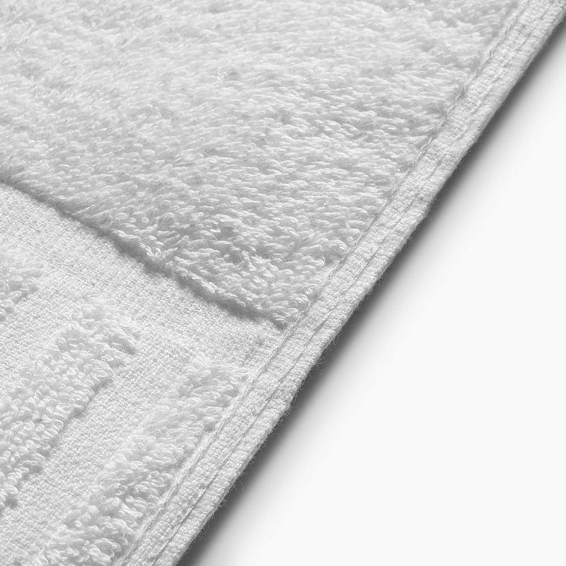 Top Towel - 2 Shower Towels - Hotel White Towels
