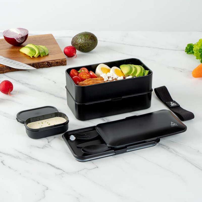 Restaurantware Bento Tek 40.5 Ounces Stackable Lunch Box 1 Reusable