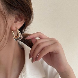 Chunky Clear Earrings for Women Retro Resin Earrings U Shaped Hoop Earrings Huggie Earrings Square Earrings Gift for Women