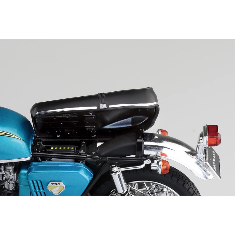 Aoshima 1/12 The Bike Series No.1 Honda CB750 Dream CB750