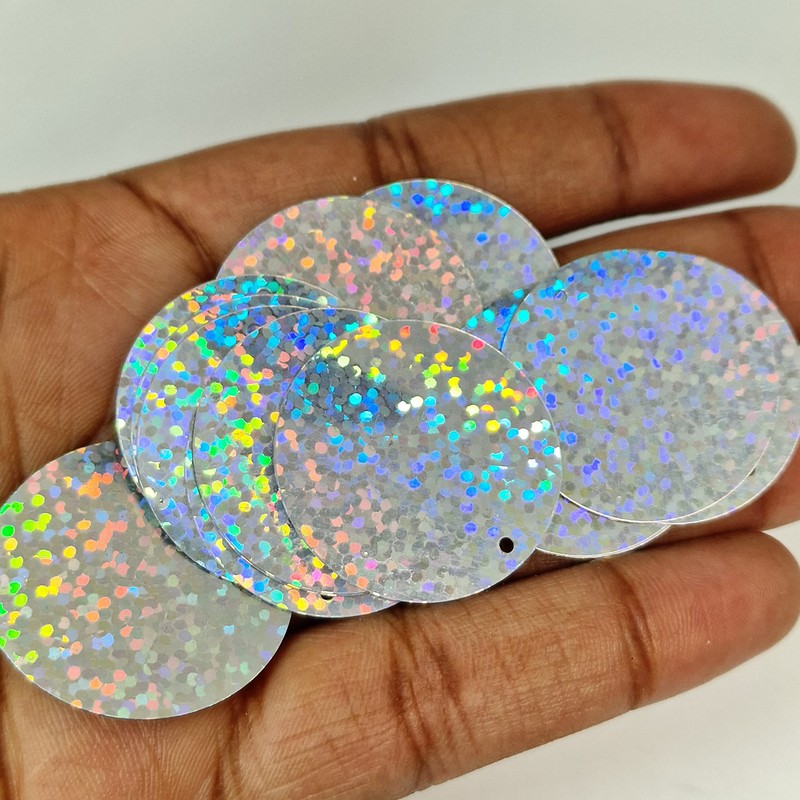 MajorCrafts 30mm 30g 130pcs Holographic Large Round PVC Sequins (Silver)