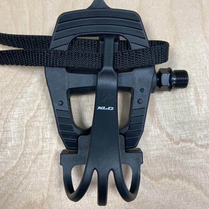 XLC PD-R01 Road 9/16" Platform Bike Pedals with Toe Strap