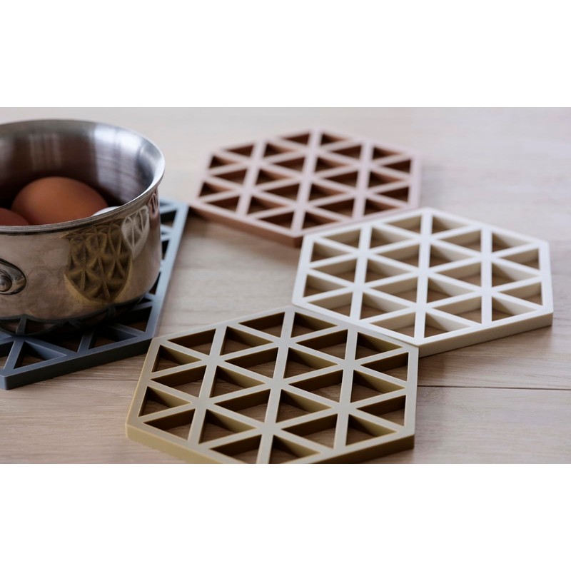 Zone Denmark, Triangles Topfuntersetzer/Untersetzer für Auflauf-/Ofenformen, Silikon, 24 x 14