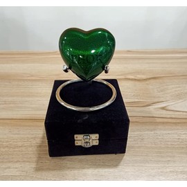 Green Heart Shape Beautiful Urn / Mini Heart Cremation Urn / Small Green Keepsake Urn for Ashes / Honor Your Loved Perfect for Adults