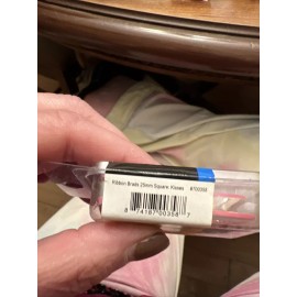 Bazzill Wings 6 - 25mm Bazzill Wings KIsses Red Ribbon Brads