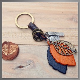 Buzz Selection AC240 Key Ring, Leather, Stylish, Retro, 3-Leaf Motif, Key Holder, Men's, Women's,, Camel