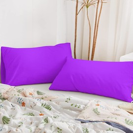 BEDSUM Juego de 2 fundas de almohada de microfibra estándar suaves, resistentes a las arrugas y de fácil cuidado con cierre de sobre para niños, 20 x 26 pulgadas, color morado