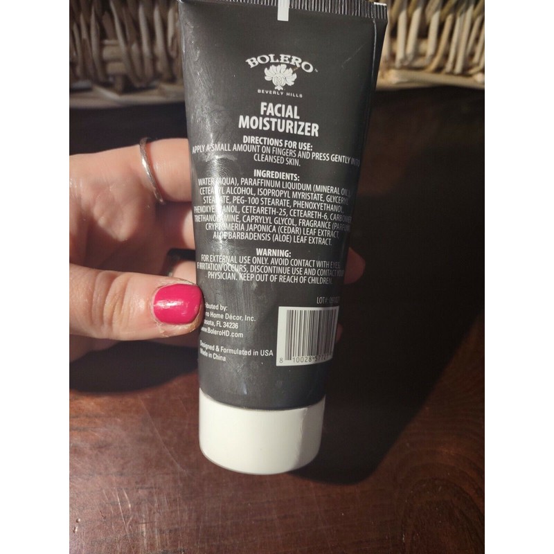 REFRESH Bolero Men's Refresh Facial Moisturizer Cedar Leaf + Aloe