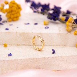 CARISSIMA Women's 9ct Yellow Gold Diamond Cut Ring #P