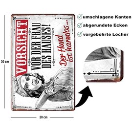 schilderkreis24 Tin Sign Funny Saying "Vorsicht vor der Frau des Hauses!" Decorative Vintage Humour Retro Gift Idea Birthday Christmas Man Woman 20 x 30 cm