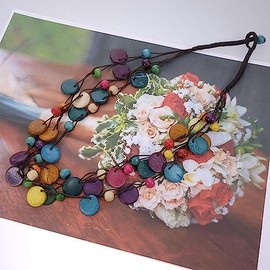 Boho Multilayer Wooden Pearl Necklace Coconut Shell 1 Piece Hand Knitted Coloured Coconut Shell Retro Bohemian Style Necklace for Women Girls Beach Fashion Jewellery Pendant