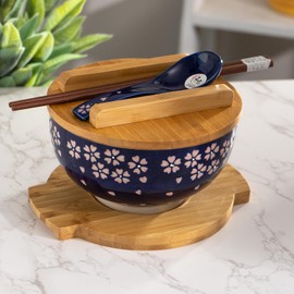 Urban Tokyo Japanese Kamameshi Style Ceramic Glazed Japanese Ramen Udon Pho Noodle Bowl With Spoon, Bamboo Lid, Chopsticks and Trivet 5 Piece Set (Sakura Cherry Blossoms)