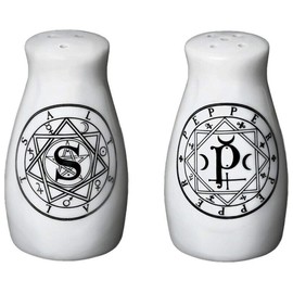 S & P Salt & Pepper set