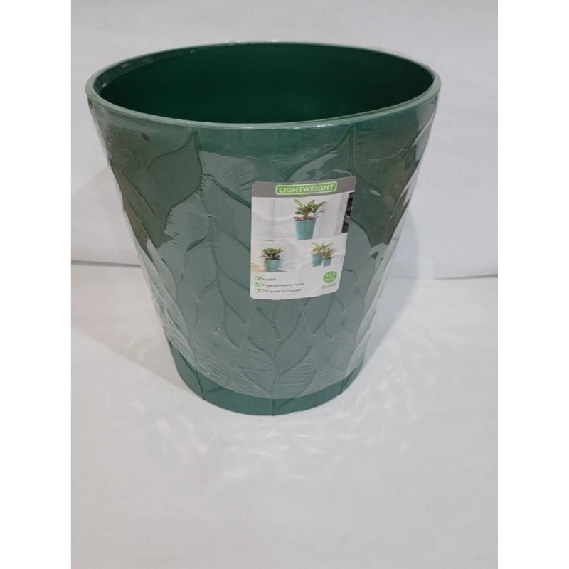 Southern Patio High Density Lightweight Resin planter 7.25 in