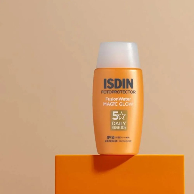 Isdin Fotoprotector Fusion Water Magic Glow Spf 50 X 50ml