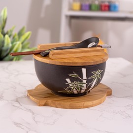 Urban Tokyo Japanese Kamameshi Style Ceramic Glazed Japanese Ramen Udon Pho Noodle Bowl With Spoon, Bamboo Lid, Chopsticks and Trivet 5 Piece Set (Asian Bamboo)