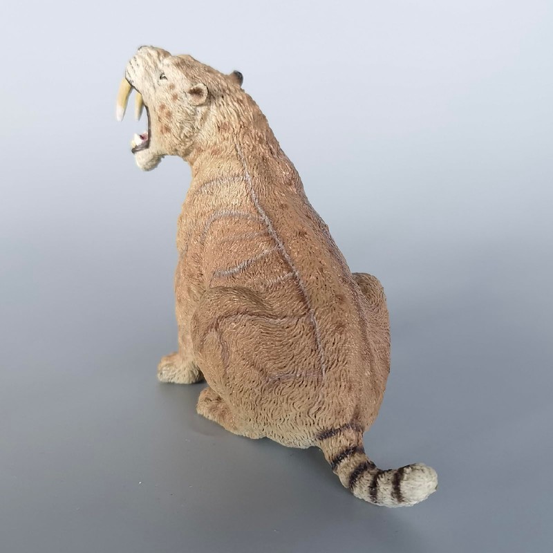 XINPANYIAN Smilodon Prehistoric Animal Saber-Toothed Tiger Figure Model