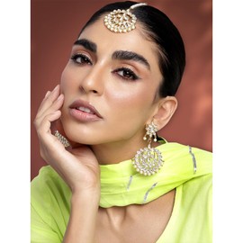 Aheli Indian Traditional Bollywood Kundan Pearl White Chandbali Earrings with Maang Tikka Jewelry Set for Women