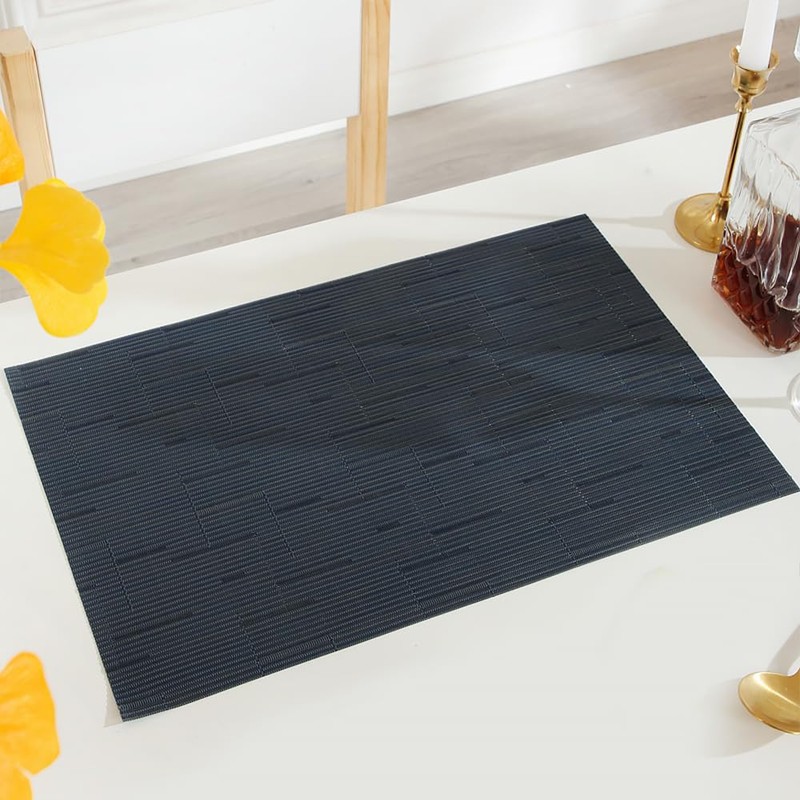 pigchcy Plastic Placemats,Washable Vinyl Woven Table Mats,Elegant Heat-Resistant Placemats for