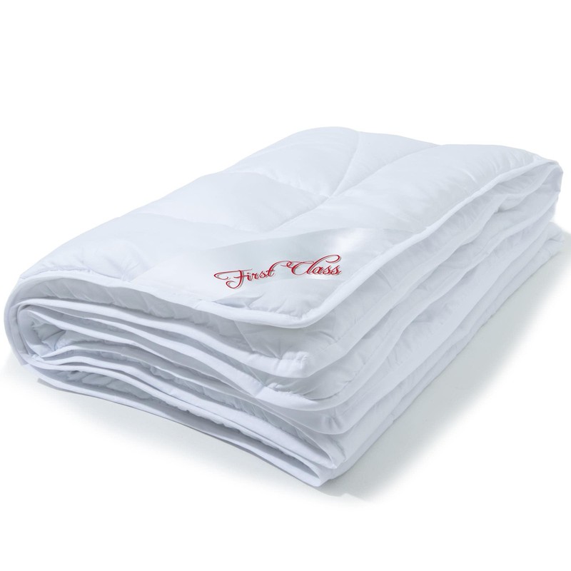 CelinaTex First Class Quilt, Breathable, Duvet, Boil-Proof, Year-Round Quilted Comforter,