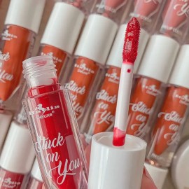 Labial Líquido Italia Deluxe Stuck On You Color Mauve Rosa                                                                                            
