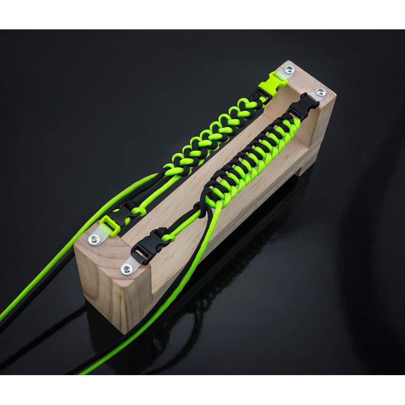 Latching Aid for Paracord Ropes for Making Bracelets, Collars, Cords