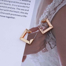 Inilbran Boho Square Hoop Earrings Vintage Square Huggie Earrings Hollow Square Drop Earrings Geometric Open Square Stud Earrings Jewellery for Women and Girls, Zinc, No Gemstone