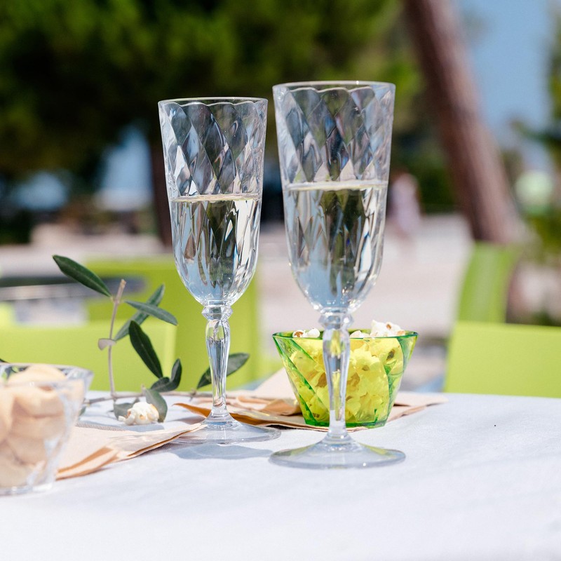 Omada Design 4 Glasses for Champagne, 6,89 fl oz Flute