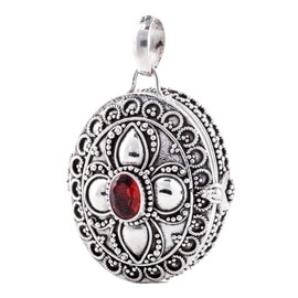Windalf Large Vintage Picture Locket DINA 4 cm Medieval Jewellery Locket Garnet Stone & Secret Compartment Photo Locket Handmade 925 Sterling Silver, Fabric, Garnet, garnet stone