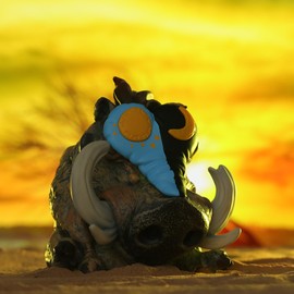 52TOYS Staring Marathon 1PC Action Figure, Collectible Toy Kawaii Creative Gift Room Decor Desktop Decoration 3.3 Inch, Gift for Birthday Party