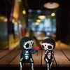HOWADE Sugar Skull Figurines, Lovely Resin Crafts Sugar Skull Couple