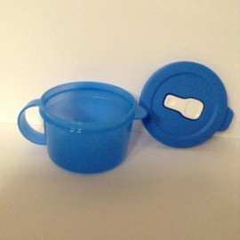 Tupperware Taza de Sopa de microondas tamaño Mediano, Color Azul Nuevo