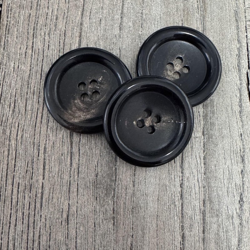 Pack of 10 Real Horn Buttons Black Brown Flat 4
