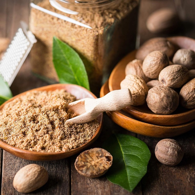 Whole nutmeg (125g, 4.4 oz), 20-25 pcs, 100% natural whole