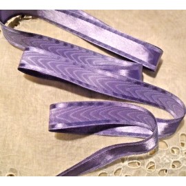 5/8" WIDE   SATIN EDGE MOIRE' RIBBON - JAPAN - REVERSIBLE. - LAVENDER