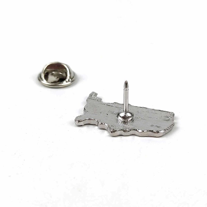 [F NODE] American Flag Design Pin Badge Country Silhouette Shape
