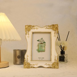 Kaolituis Vintage Picture Frame 4x6 with Gold Trim Antique Tabletop Wall Hanging Photo Frame with Glass Front for Home Decor,Gift Ideas (White)