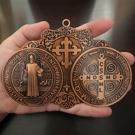 EXTRA LARGE 5 INCH ST BENEDICT CROSS MEDAL VINTAGE FINISH FOR WALL OR DESK DISPLAY/MEDALLA DE SAN BENITO (NEW BRSS)