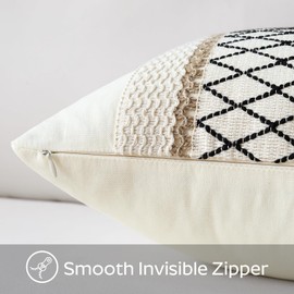 Sungeek Boho Decorative Cushion Cover 60x60cm, Cotton & Burlap Textured Striped Woven Bohemian Farmhouse Throw Pillow Cover Pillowcase for Sofa Couch Living Room, Beige & Black Grid, 1 PCS