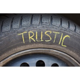 Trustic Universal Crayon Wax Marker for Industrial and Craft Detailed Marking on Lumber Metal Carton Ceramics Concrete Glass Plastic Tire 4 x 1/2", Pack of 12 (Yellow)