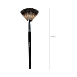 T4B LUSSONI PRO 600 Professional Makeup Brush, Fan Brush for Blush and Highlighter, Made of Natural Bristles, Churchwood Handle and Copper Ferrule, Black, 1 Piece