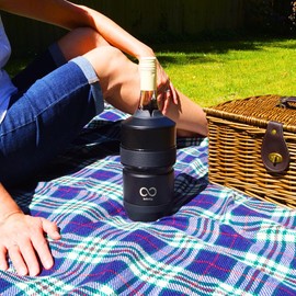 ∞ infinity Wine Cooler | Long-Lasting Cooling | Secure and Portable | Double Vacuum Insulated Design | Adjustable Fit for Different Sized Bottles | Luxury Drinks Cooler (Raven Black)