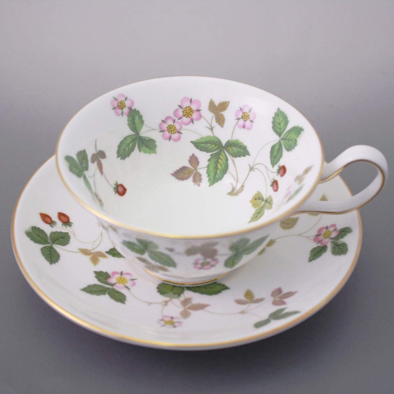Wedgwood 1053287 Wild Strawberry Cup & Saucer (Peony) Wedding Gift