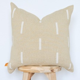 Lumi Living 100% Cotton Knitted Soft Modern Geometric Dash Lines Throw Pillow Cover (18x18, Mustard Yellow)